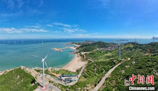 9月16日，空中航拍福建海坛岛美丽风光。(无人机照片)中新社记者 王东明 摄